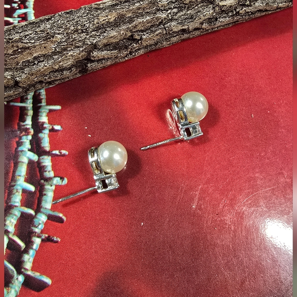 Elegant 8mm Pearl and Crystal Stud Earrings Set In Sterling Silver - Picture 6 of 7
